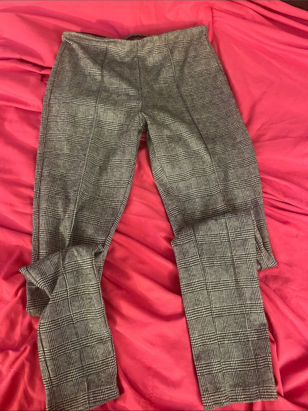 Tahari Black and White Glen Plaid Pull-On Pants